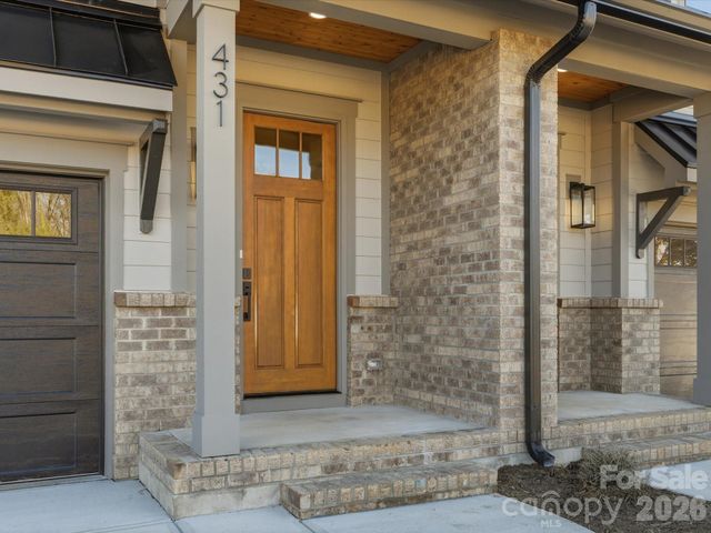 431 W Peterson Drive, Charlotte, NC 28217