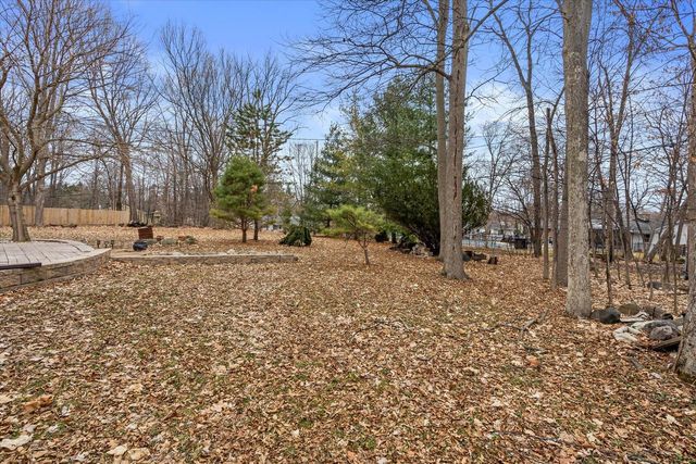 2570 Gaywood COURT, Brookfield, WI 53045