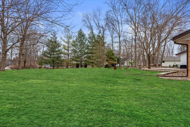 2570 Gaywood COURT, Brookfield, WI 53045