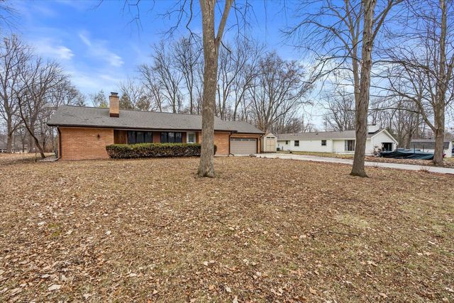 2570 Gaywood COURT, Brookfield, WI 53045