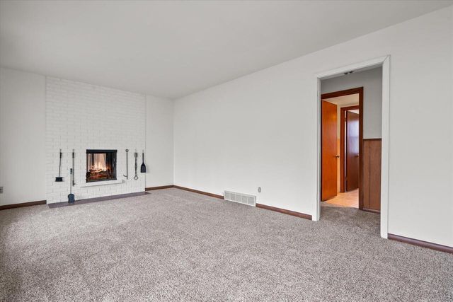 2570 Gaywood COURT, Brookfield, WI 53045