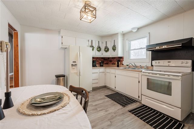 47 Academy Drive, Henrietta, NY 14623