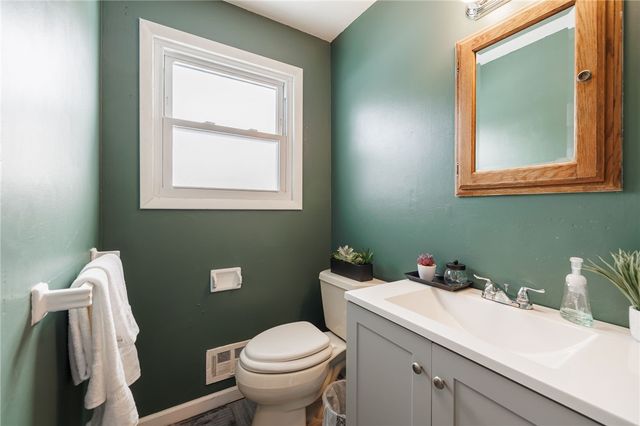 47 Academy Drive, Henrietta, NY 14623