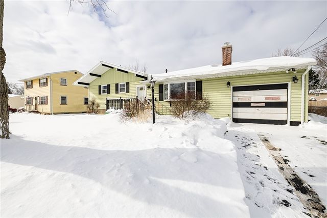 47 Academy Drive, Henrietta, NY 14623