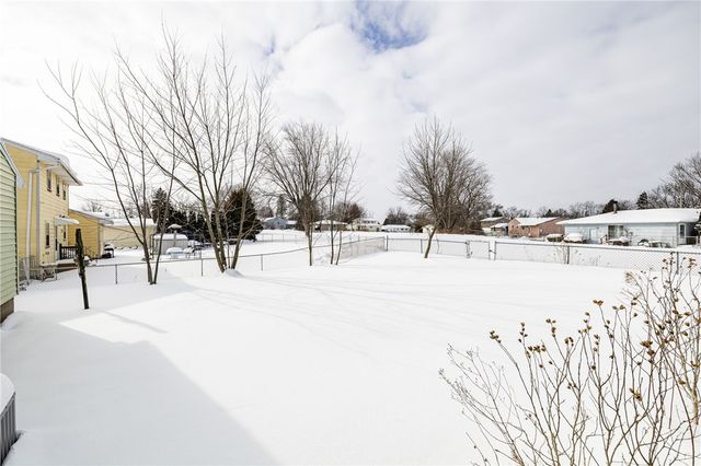 47 Academy Drive, Henrietta, NY 14623