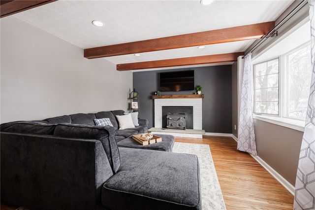 47 Academy Drive, Henrietta, NY 14623