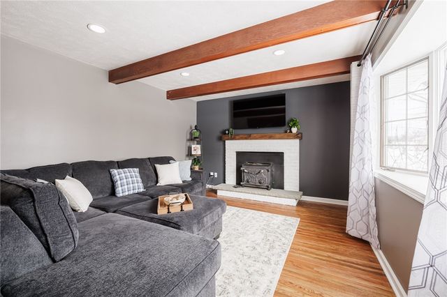 47 Academy Drive, Henrietta, NY 14623