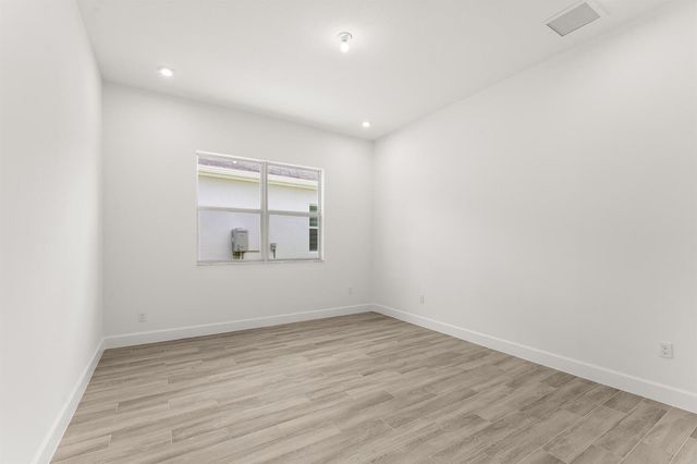 10724 SW Mistarva Place, Port St. Lucie, FL 34987