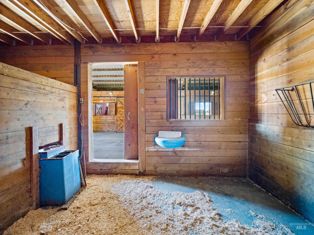 56922 S Hwy 97, St. Maries, ID 83861 photo 9