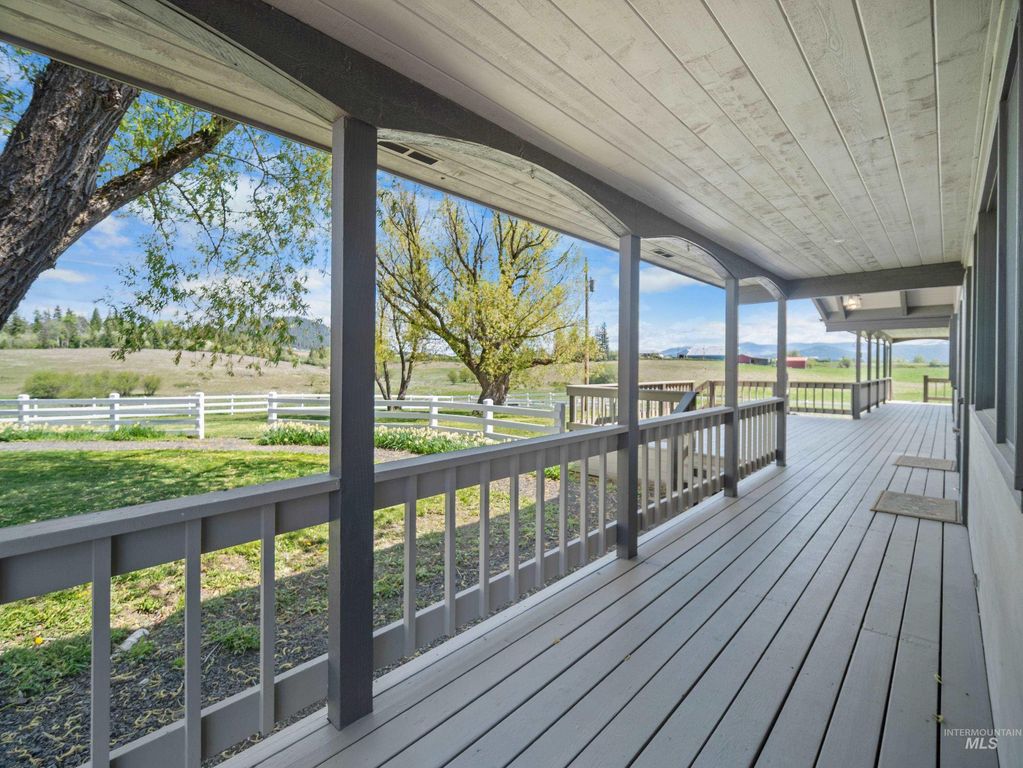 56922 S Hwy 97, St. Maries, ID 83861 photo 14