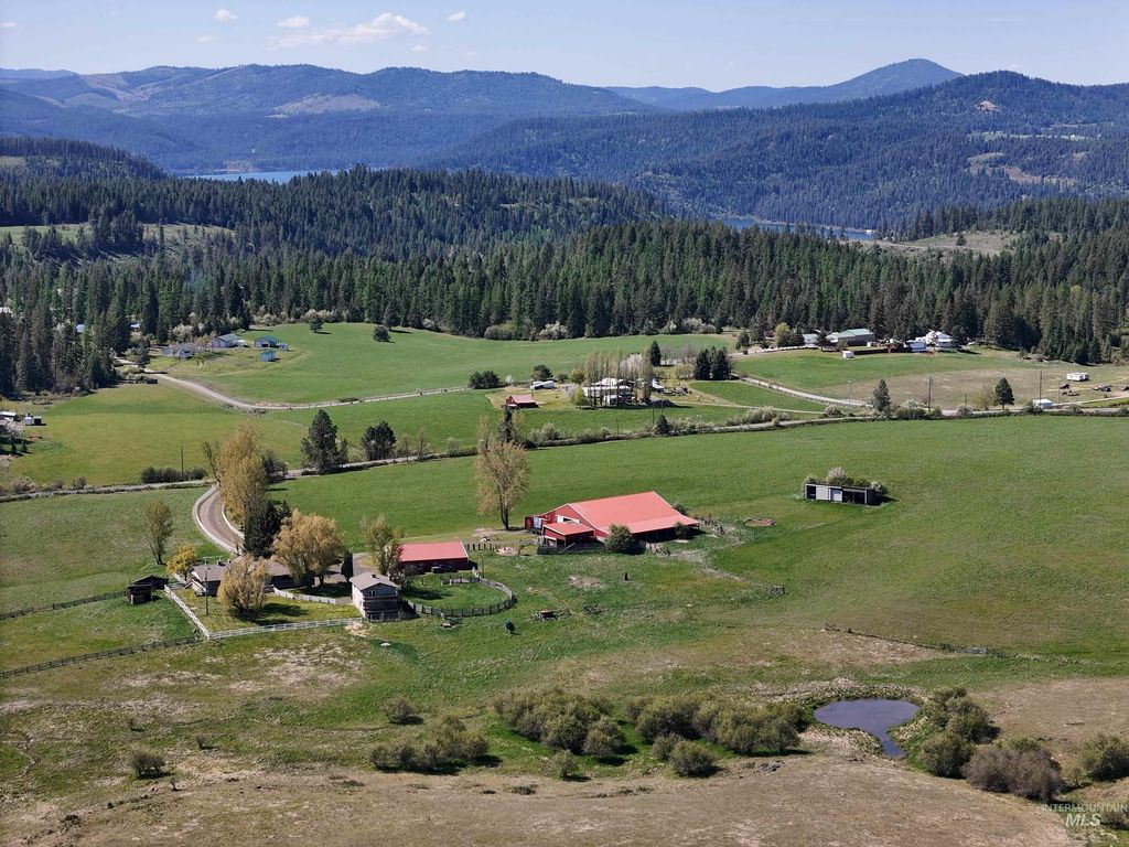 56922 S Hwy 97, St. Maries, ID 83861 photo 2