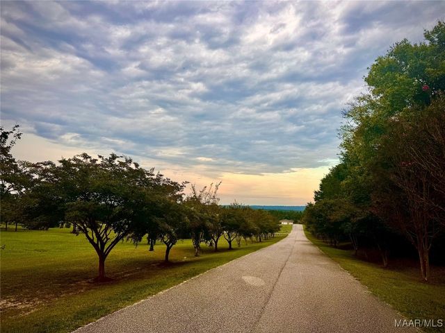 107 Shenandoah Court, Prattville, AL 36067