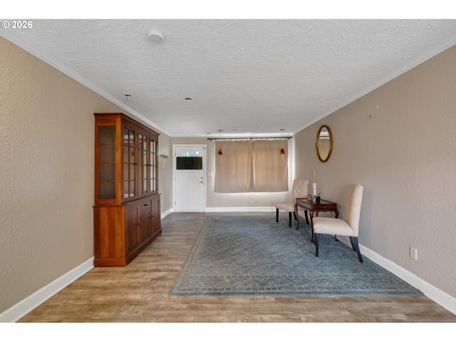 1015 Sw BERTHA Blvd, Portland, OR 97219