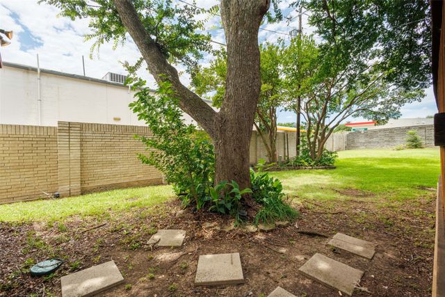 200 Westpark Drive N, Mckinney, TX 75071