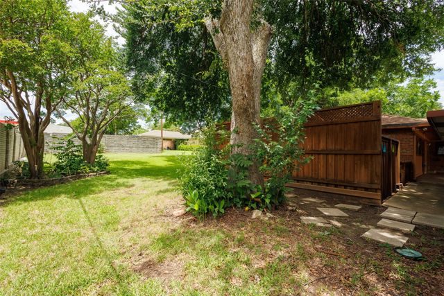 200 Westpark Drive N, Mckinney, TX 75071