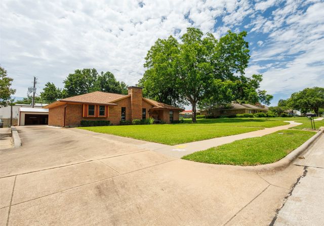 200 Westpark Drive N, Mckinney, TX 75071