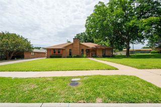 200 Westpark Drive N, Mckinney, TX 75071