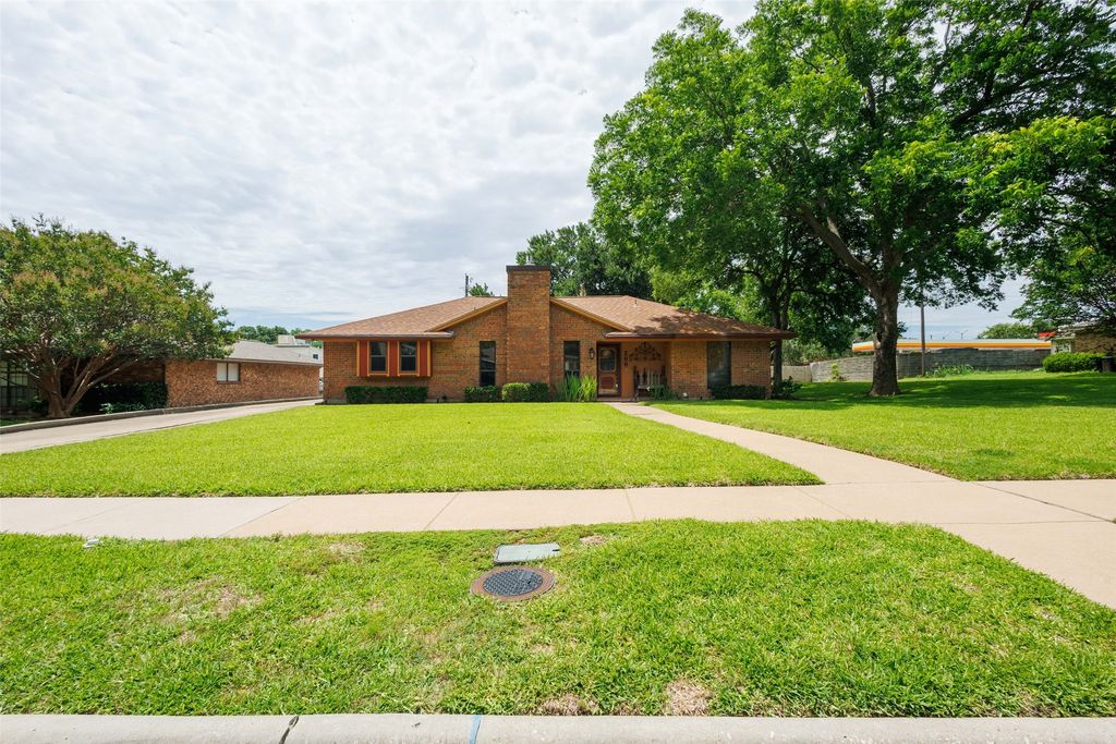 200 Westpark Drive N, Mckinney, TX 75071