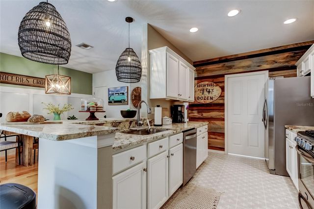 10019 BRADWELL PLACE, Tampa, FL 33626