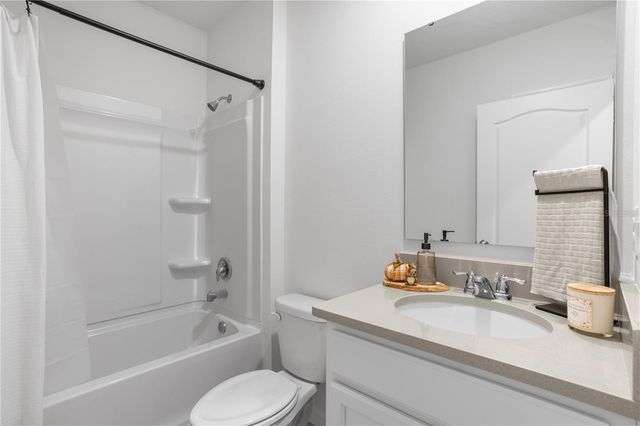 1173 ALSTONIA LANE, Mount Dora, FL 32757