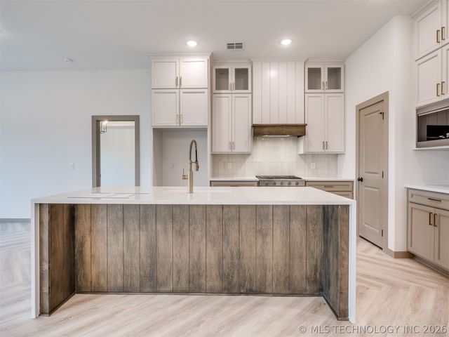 3381 E 153rd Street S, Bixby, OK 74008