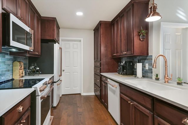 2201 Lakeway BLVD 20, Lakeway, TX 78734