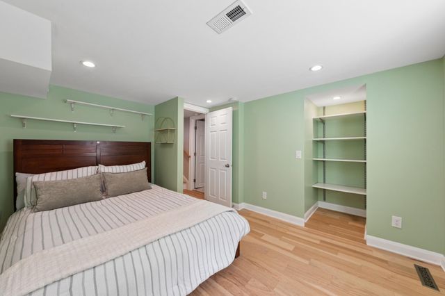 1739 Palace Avenue, Saint Paul, MN 55105