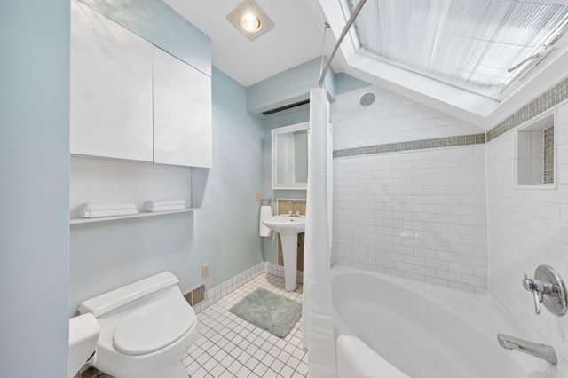 1739 Palace Avenue, Saint Paul, MN 55105