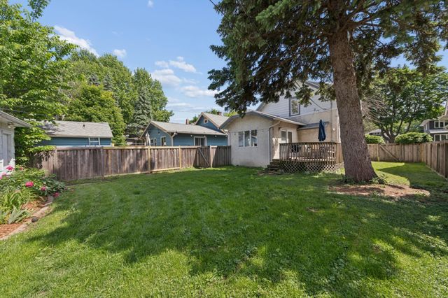 1739 Palace Avenue, Saint Paul, MN 55105