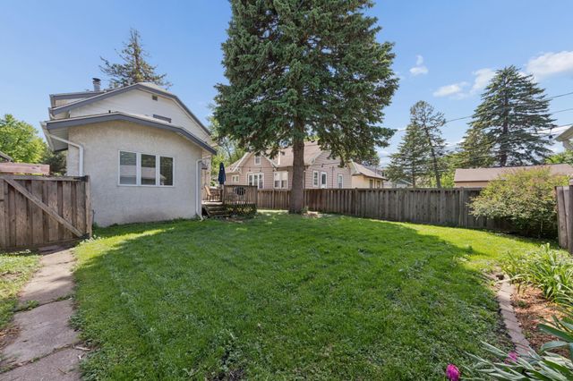 1739 Palace Avenue, Saint Paul, MN 55105