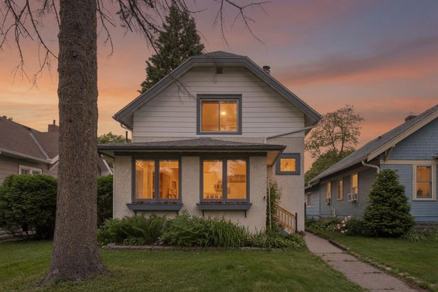 1739 Palace Avenue, Saint Paul, MN 55105