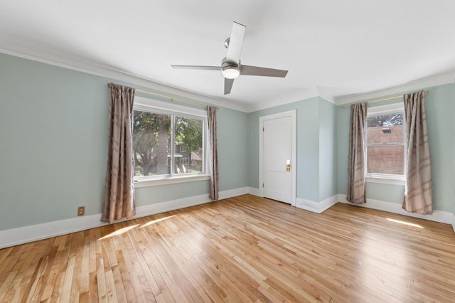 1739 Palace Avenue, Saint Paul, MN 55105