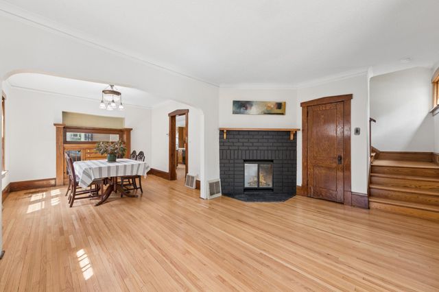 1739 Palace Avenue, Saint Paul, MN 55105