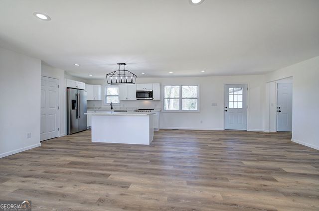 516 Baxter Road SE, Calhoun, GA 30701