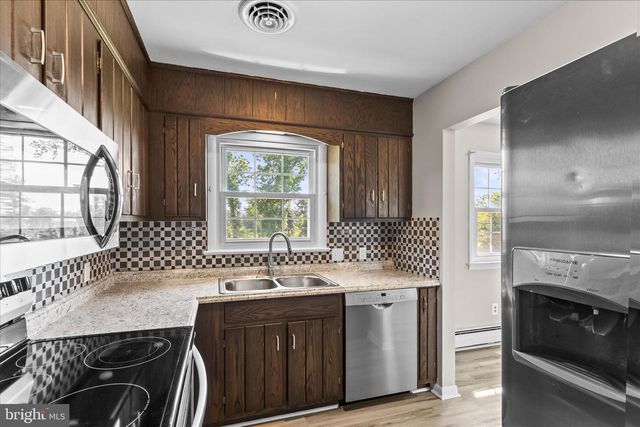 124 PARK HEIGHTS BLVD, Hanover, PA 17331