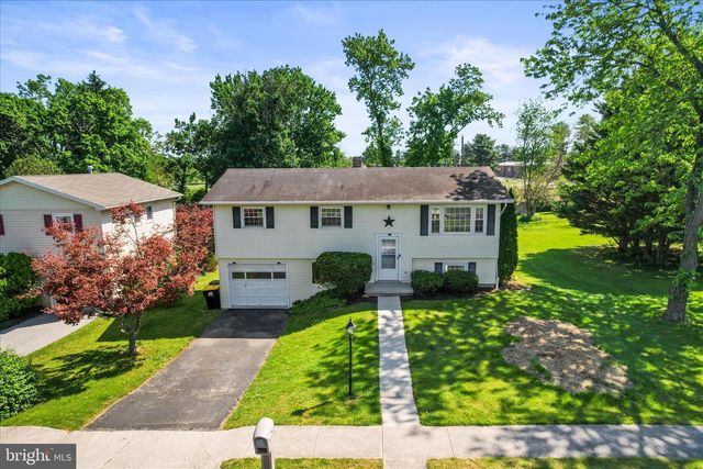 124 PARK HEIGHTS BLVD, Hanover, PA 17331