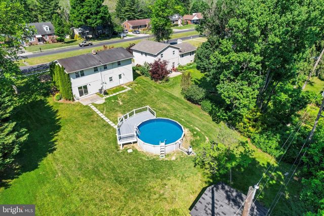 124 PARK HEIGHTS BLVD, Hanover, PA 17331