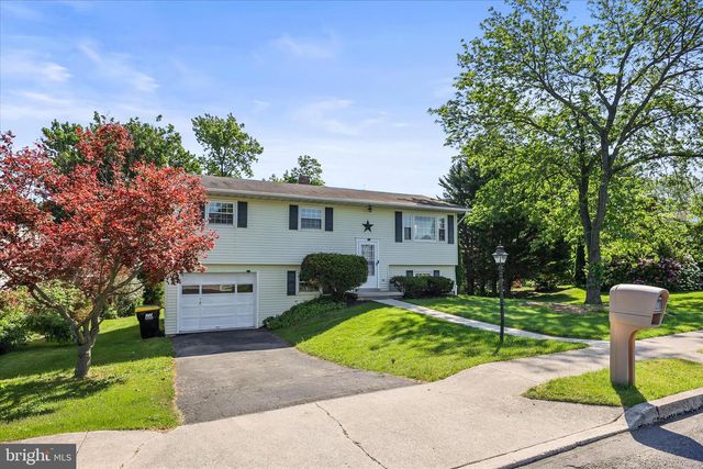 124 PARK HEIGHTS BLVD, Hanover, PA 17331