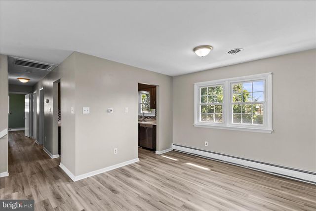 124 PARK HEIGHTS BLVD, Hanover, PA 17331