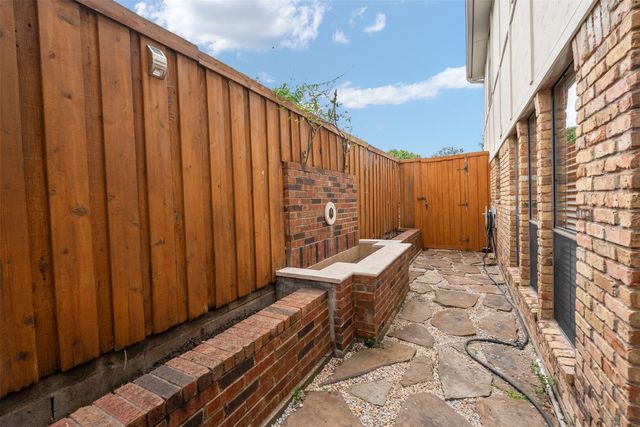 3813 Vicksburg Court, Plano, TX 75023