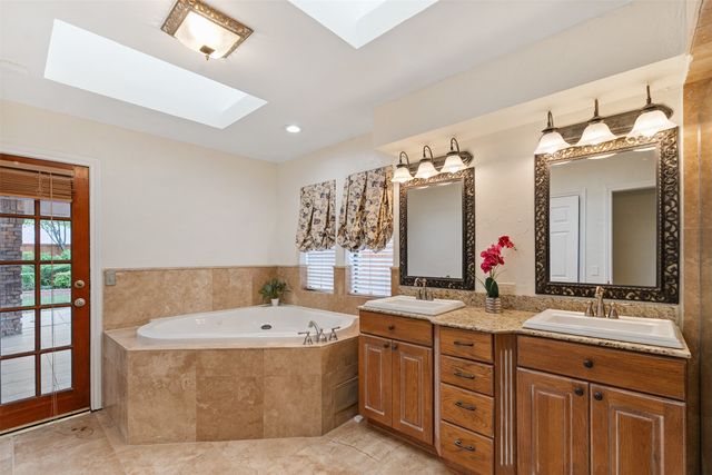 3813 Vicksburg Court, Plano, TX 75023