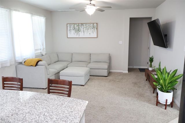 11500 Maple Leaf WAY, Manor, TX 78653