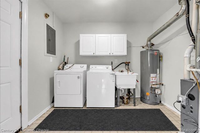 5938 Glenis Street, Taylor, MI 48180