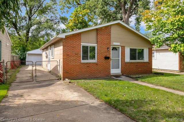 5938 Glenis Street, Taylor, MI 48180