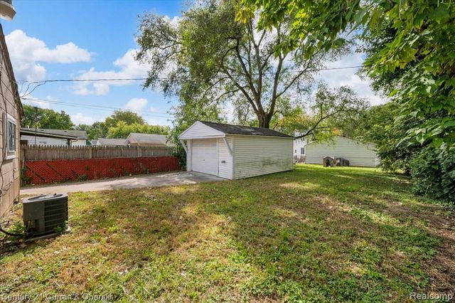 5938 Glenis Street, Taylor, MI 48180