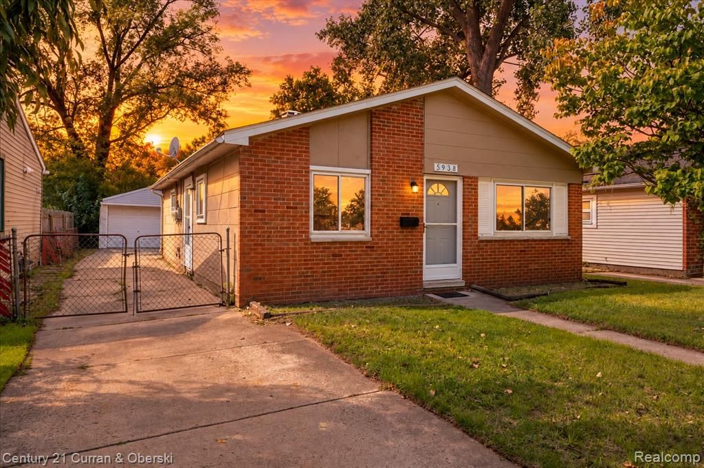 5938 Glenis Street, Taylor, MI 48180