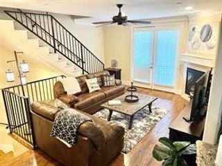 4144 Grassmere 4, University Park, TX 75205