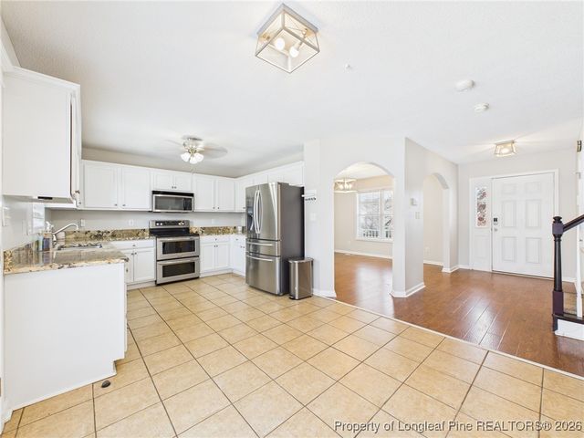 4422 Rose Meadow Drive, Hope Mills, NC 28348