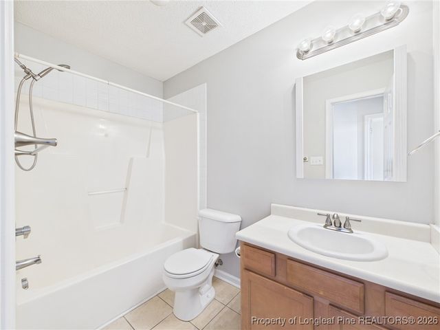 4422 Rose Meadow Drive, Hope Mills, NC 28348