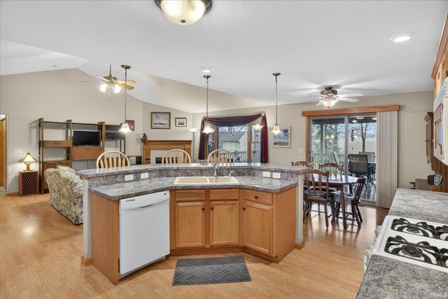 2412 Redspire Boulevard, Goshen, IN 46526